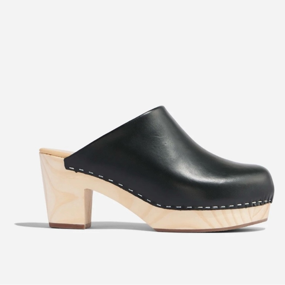 Nisolo Black Leather Clog Mules - Picture 3 of 11